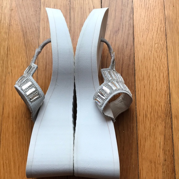 Yellow Box Rhinestone wedge flip flops - great! - Picture 5 of 8